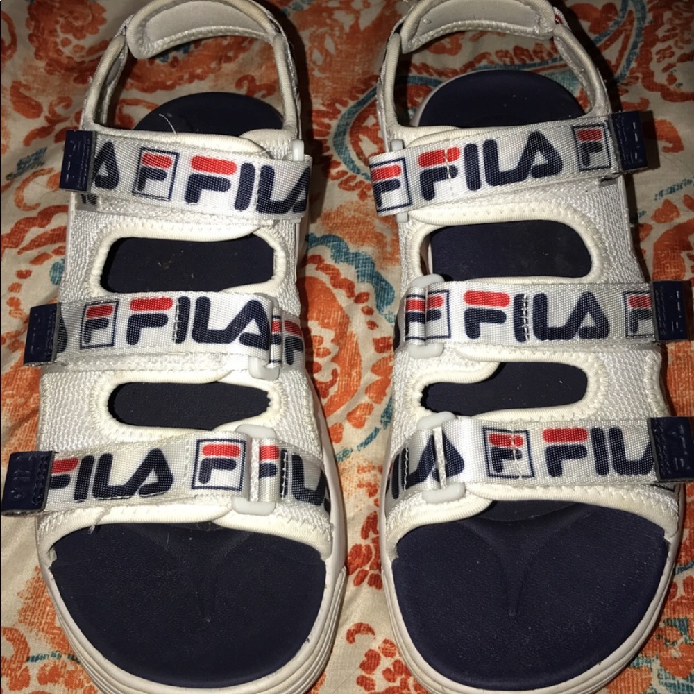 Fila Disrupter Sandals (Size 8)